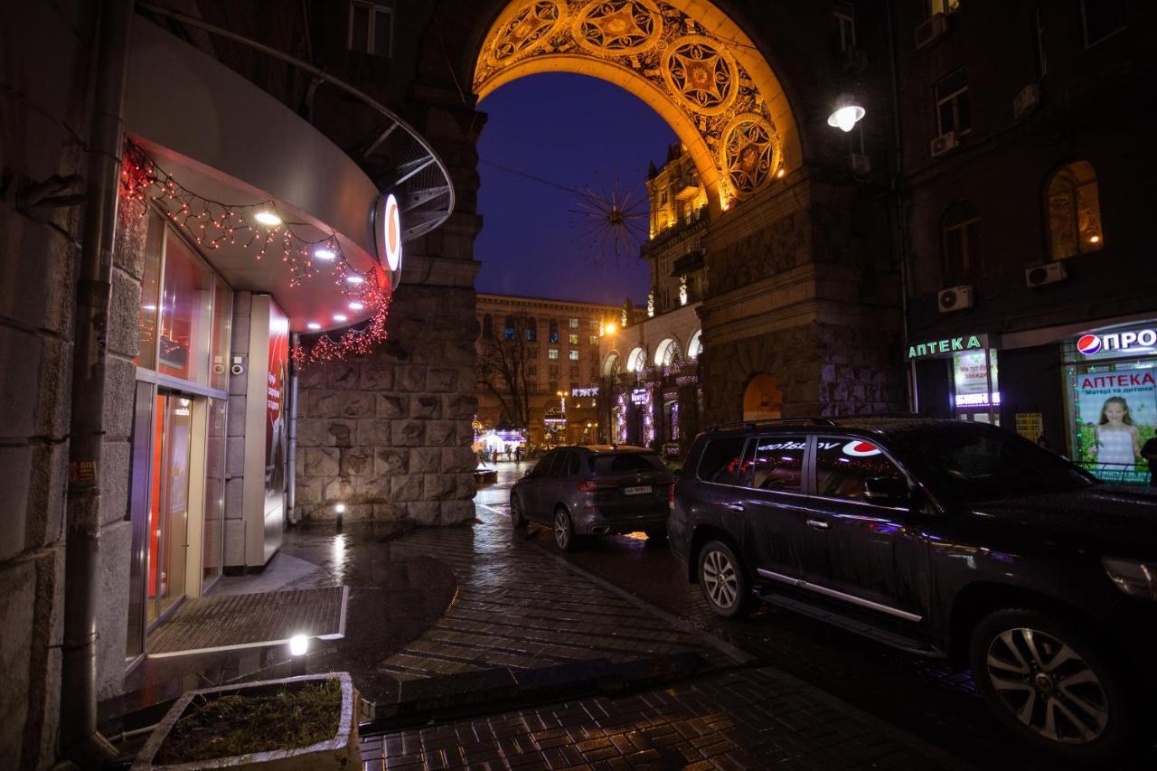 911 Apartments Khreshchatyk Kijev Kültér fotó