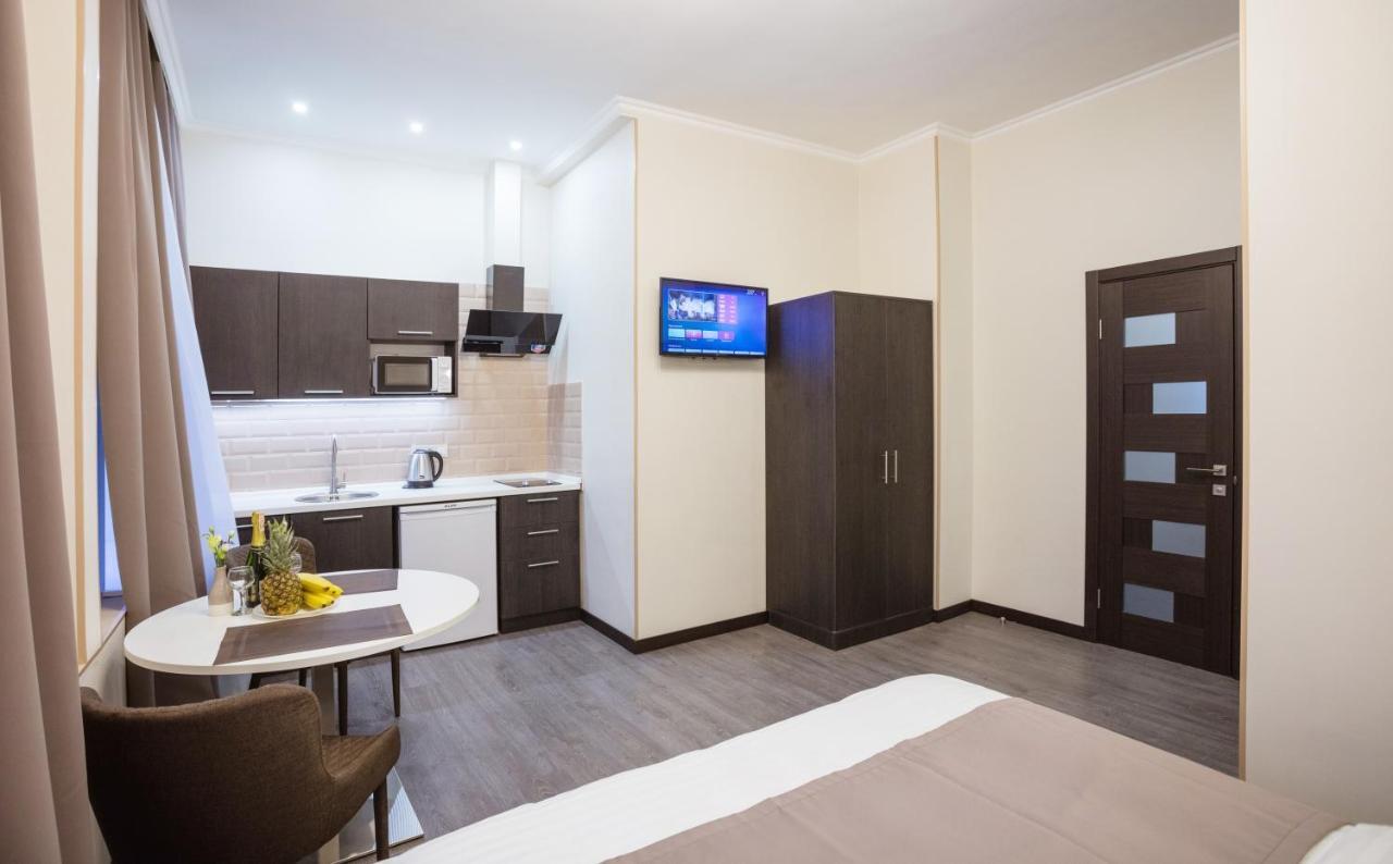 911 Apartments Khreshchatyk Kijev Kültér fotó