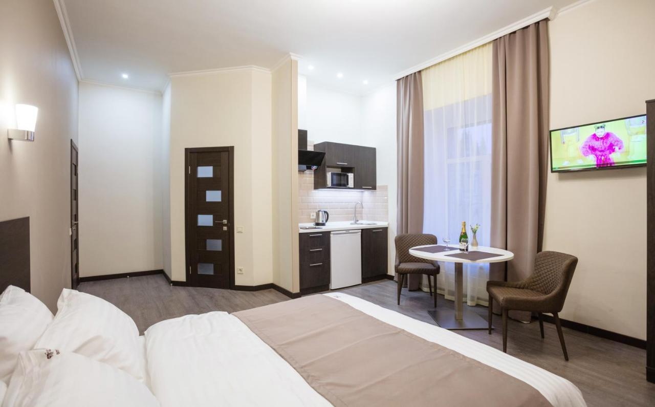 911 Apartments Khreshchatyk Kijev Kültér fotó